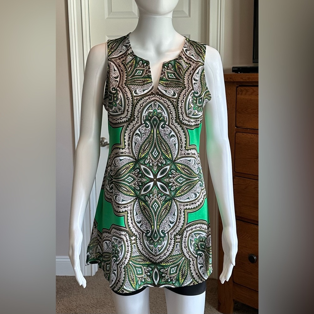 INC International Concepts woman’s Green short sleeve size small dress top